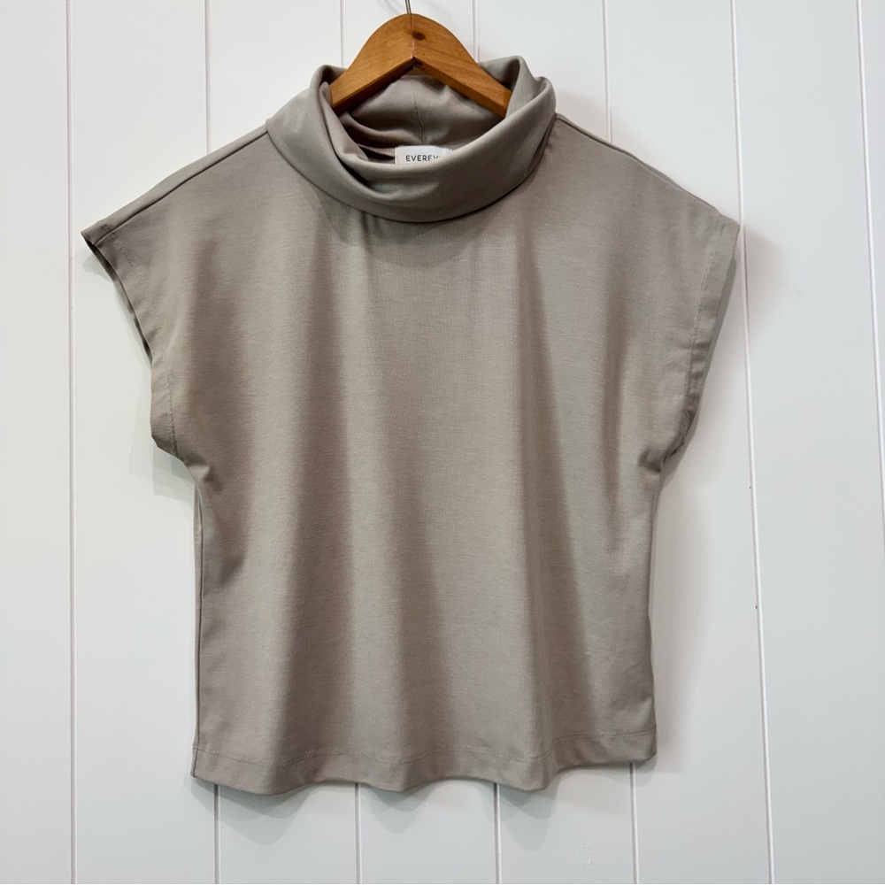 Evereve Short Sleeve Mock Neck Top in Light Beige - Picture 3 of 12